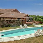 Prázdninový dům Very With On A Domain With Heated Pool Roussines