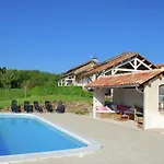 Very With On A Domain With Heated Pool * Roussines
