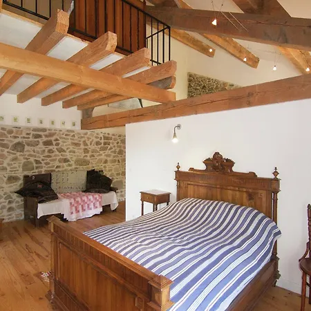 Very Nice Cottage With Studio On A Domain With Heated Pool Holiday home
