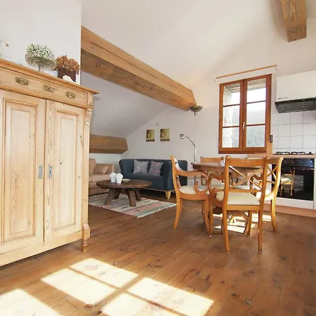 Hébergement de vacances Very With On A Domain With Heated Pool