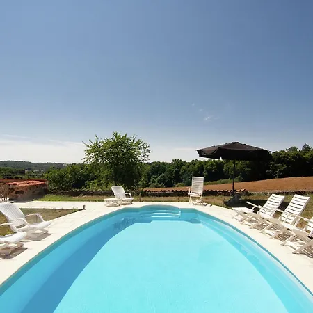 Very With On A Domain With Heated Pool Nyaraló *