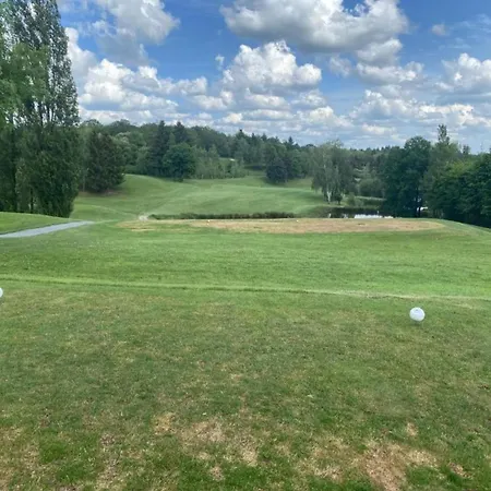 Very With On A Domain With Heated Pool Roussines