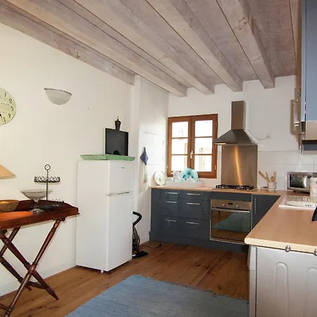 Hébergement de vacances Very With On A Domain With Heated Pool