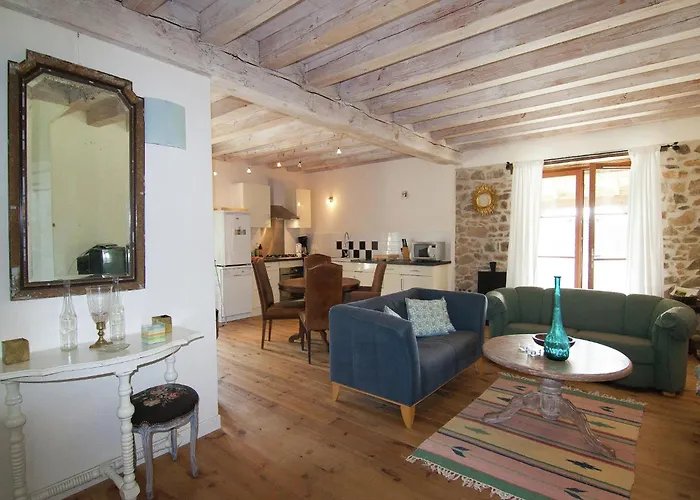 Very With On A Domain With Heated Pool *