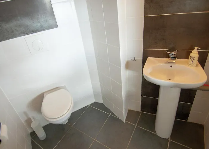 Very With On A Domain With Heated Pool Сasa de vacaciones *