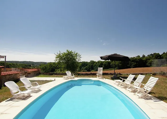 Very With On A Domain With Heated Pool Сasa de vacaciones *