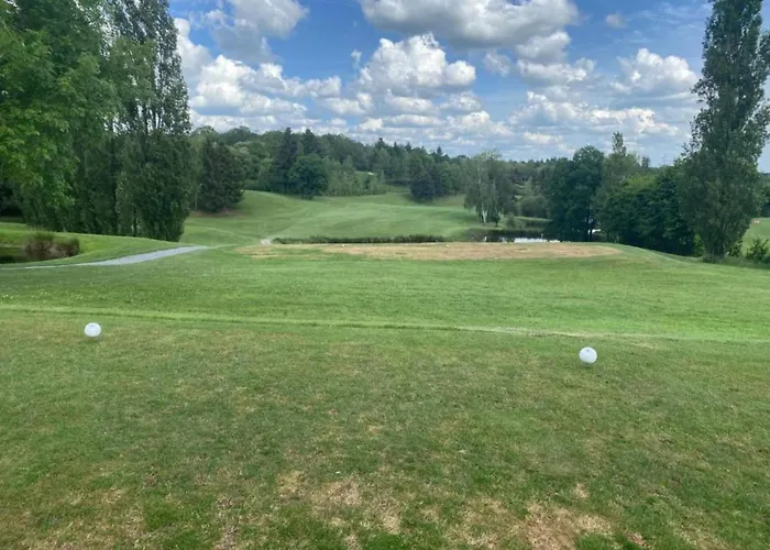 Very With On A Domain With Heated Pool Roussines